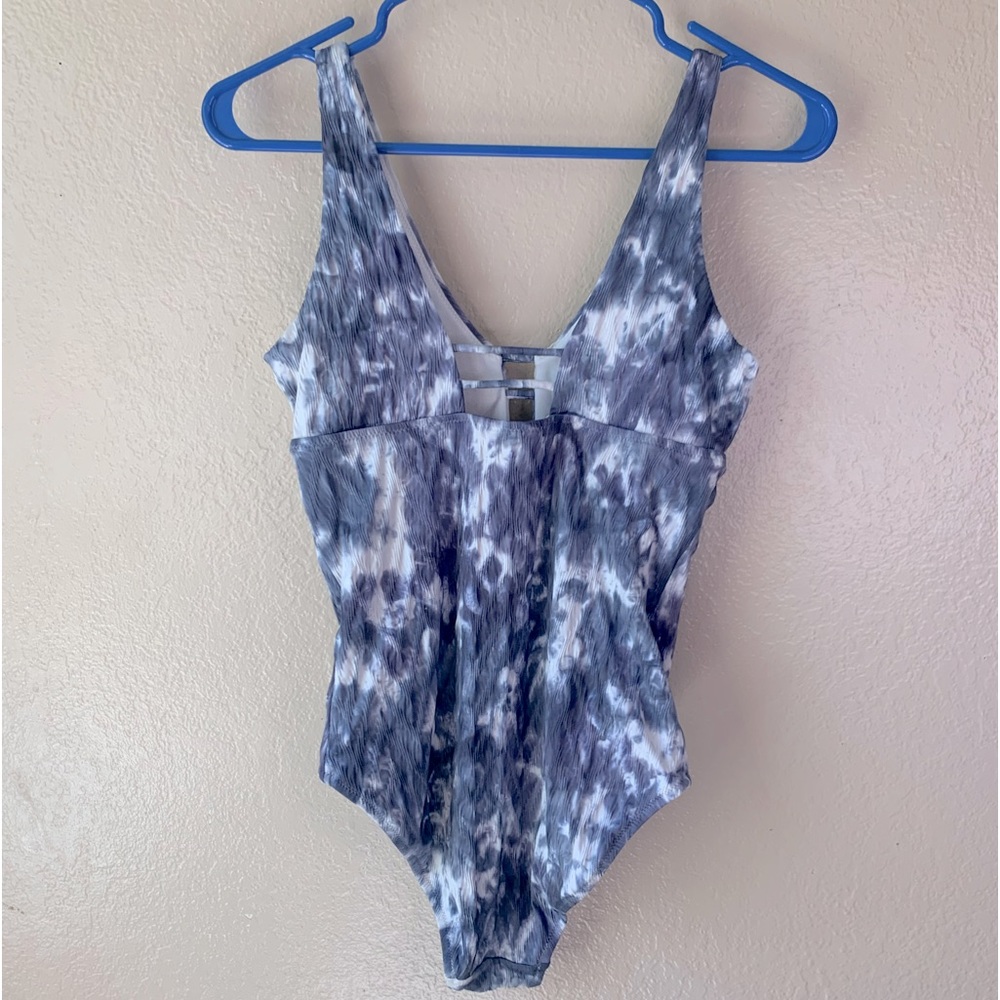 Athleta Tulum Keyhole Blue White Tie Dye One Piece Swim Suit Size S - Picture 4 of 8